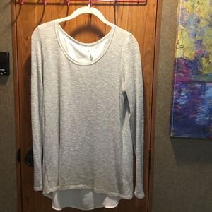 SALE. BUY 2/$30. NWOT. Studio Y Brand Women’s Size M Long Sleeve Blouse